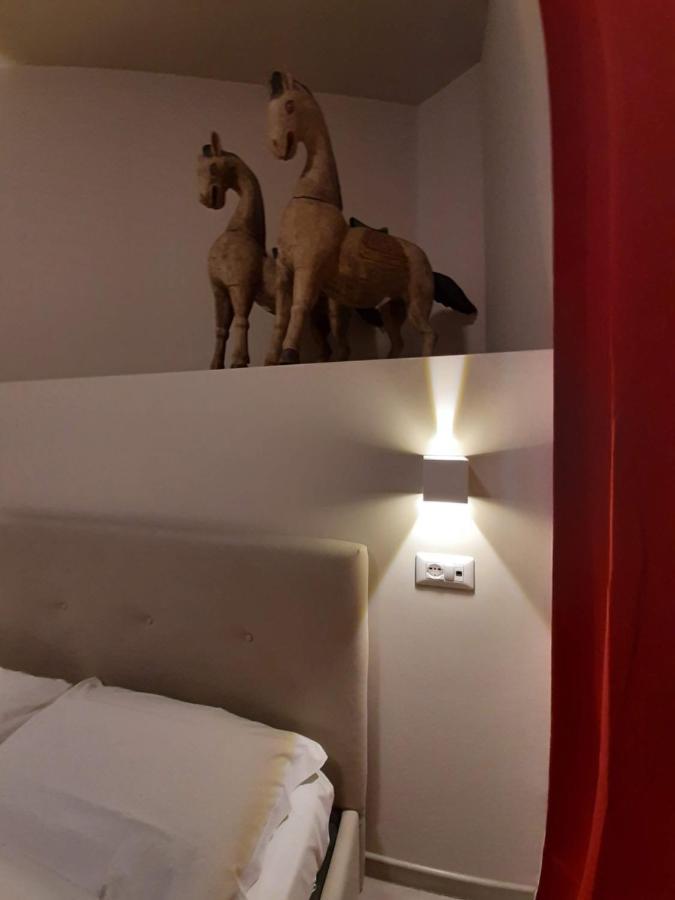 Hotel & Ristorante L'Angoletto In Selci Selci  Экстерьер фото