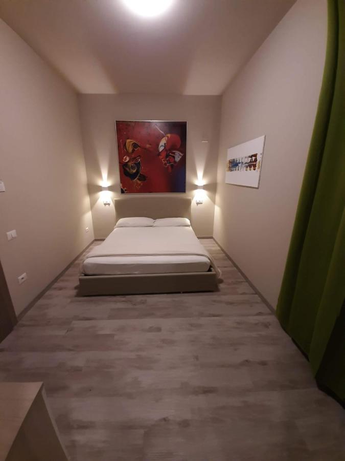 Hotel & Ristorante L'Angoletto In Selci Selci  Экстерьер фото